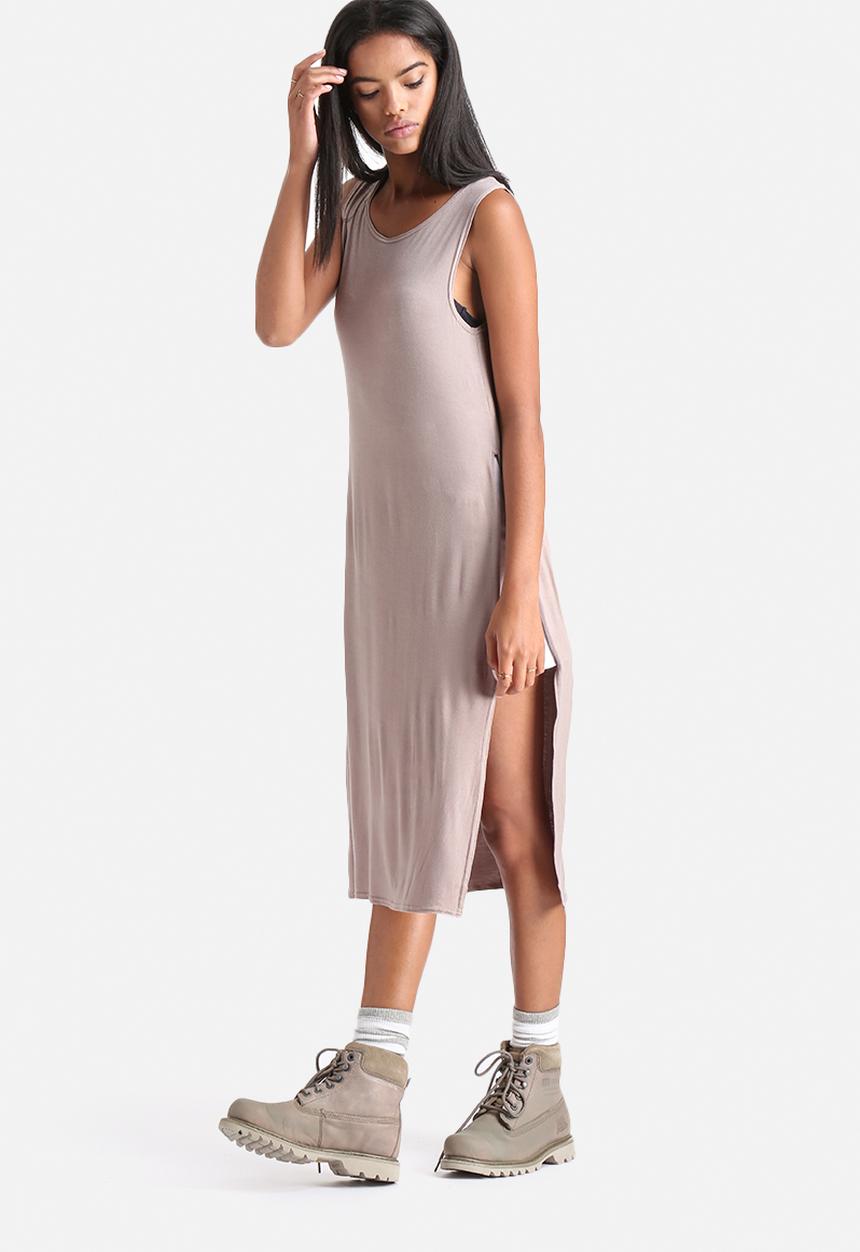 Influence. - Sleeveless Split Side Maxi Top