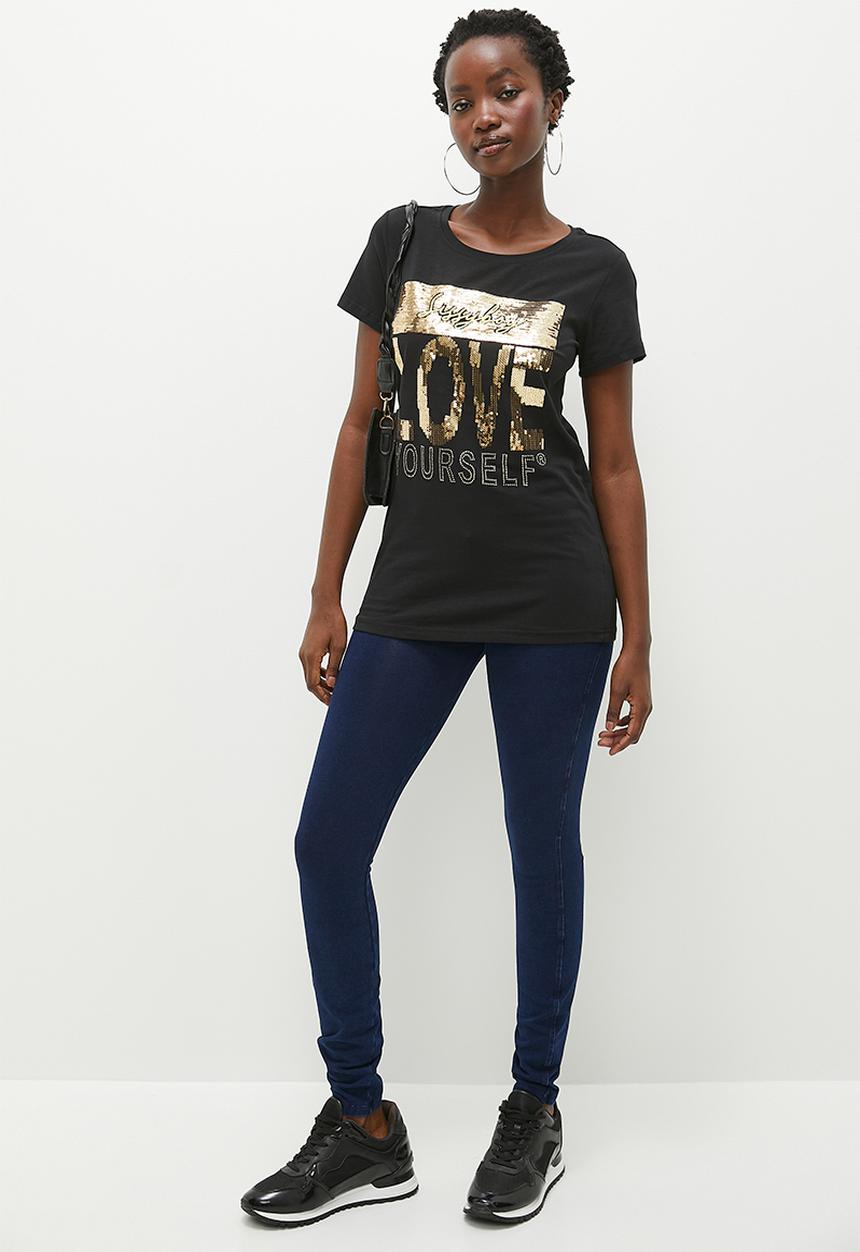 SISSY BOY - Ryler: regular fit multi technique logo top - black