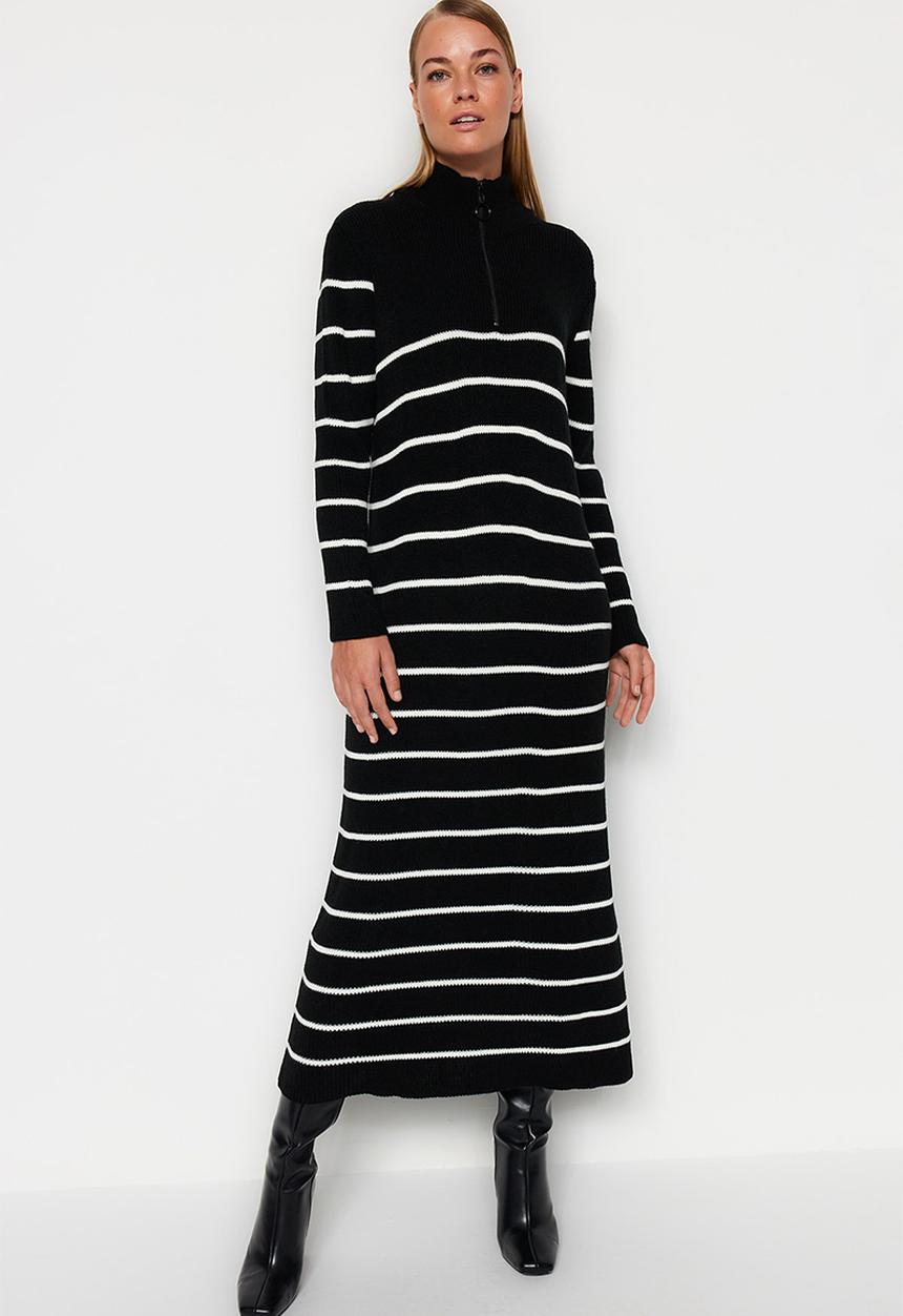 Trendyol - Modest striped sweater dress - black