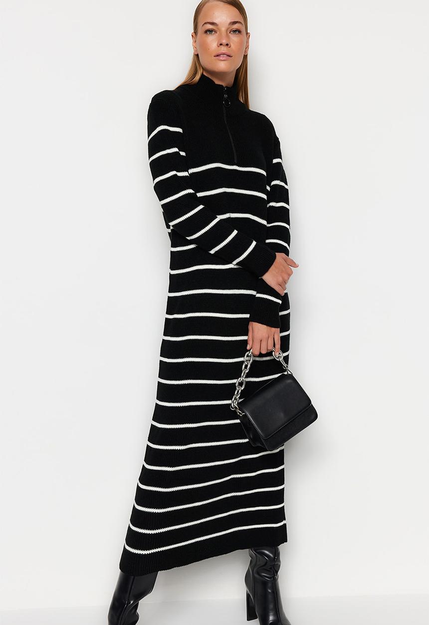 Trendyol - Modest striped sweater dress - black