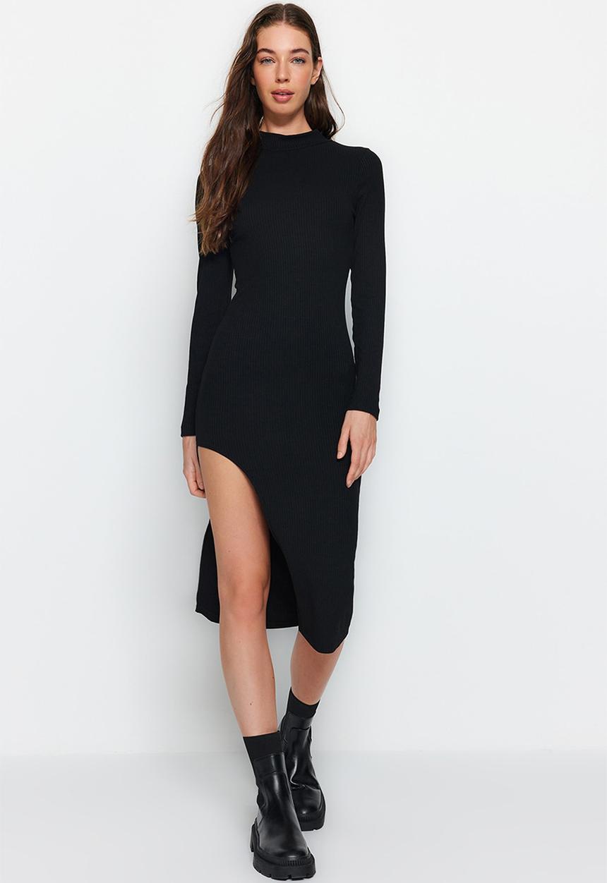 Trendyol - Fitted midi dress - black
