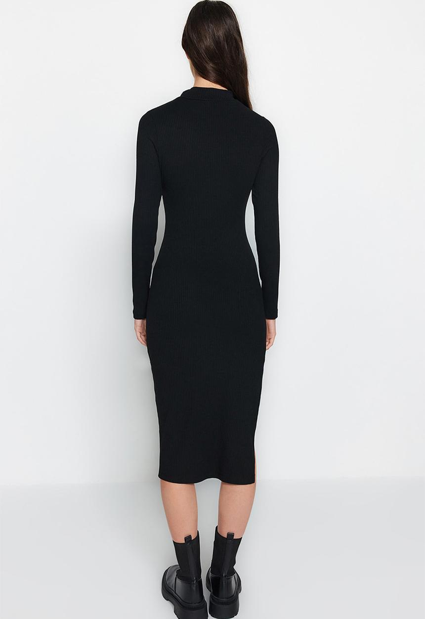 Trendyol - Fitted midi dress - black