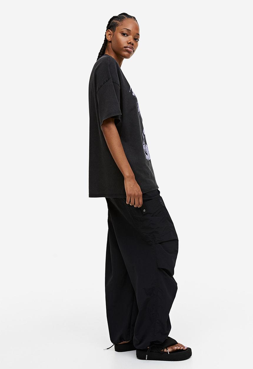 H&M - Oversized printed T-shirt - black/billie eilish