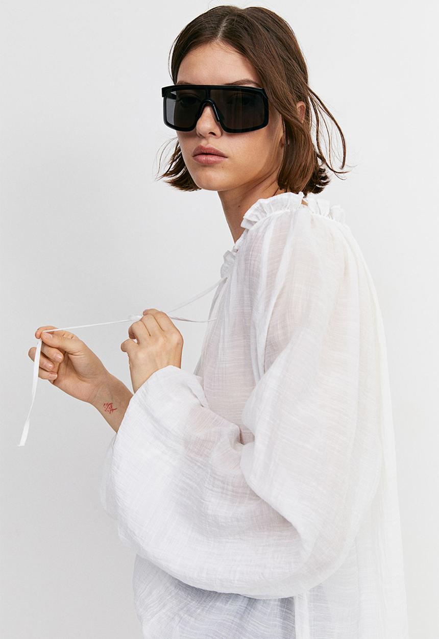 H&M - Oversized crinkled blouse - white