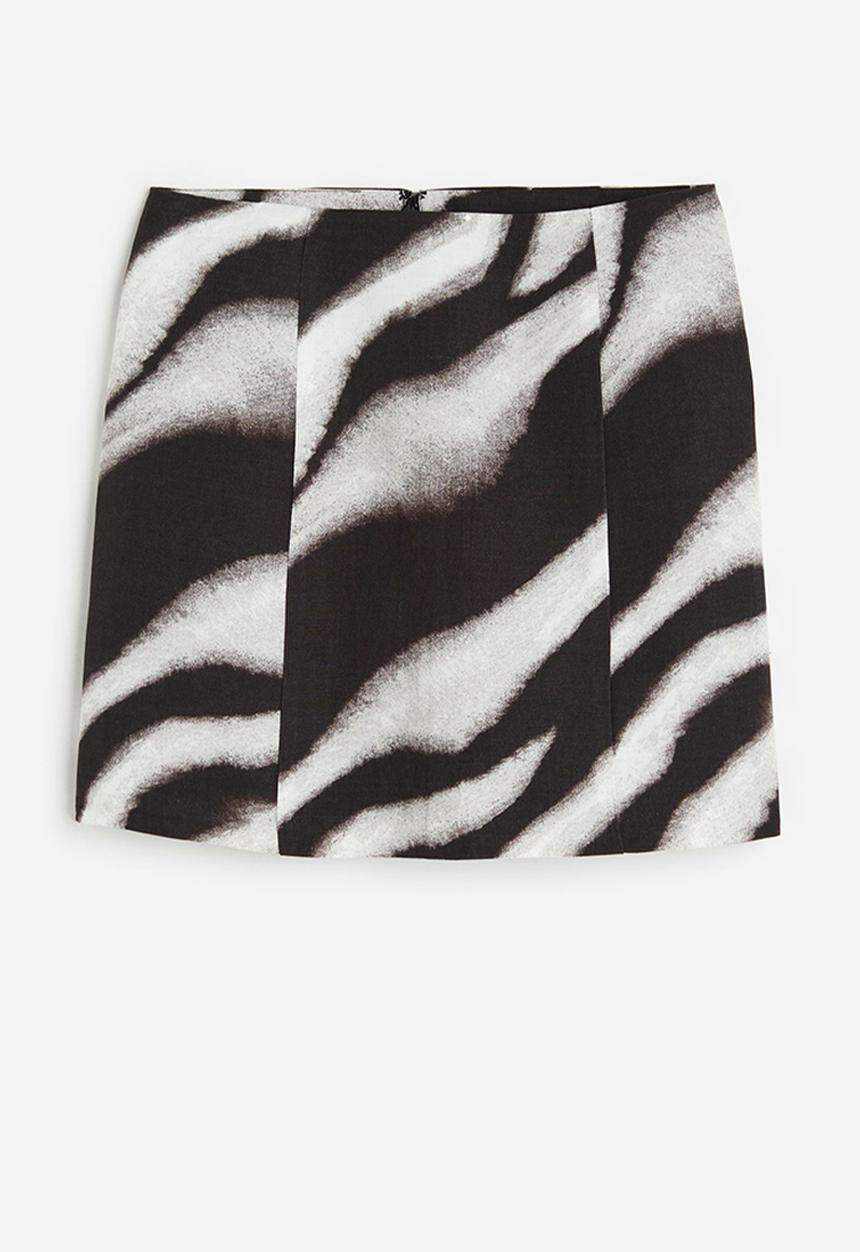 H&M - Mini skirt - black/zebra print