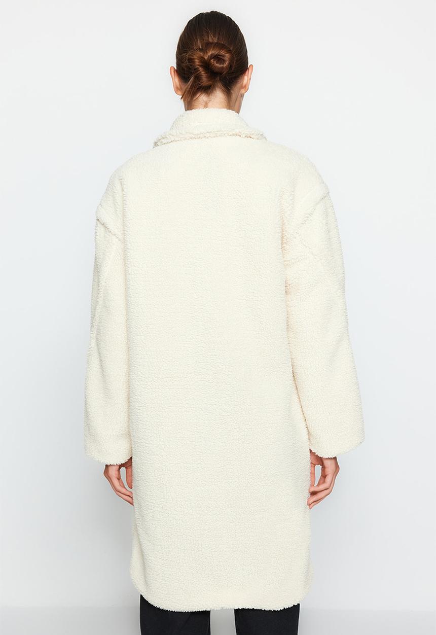 Trendyol - Oversized plush coat - ecru