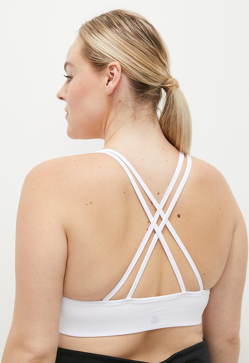 Cotton On - Plus Seamless Plunge Front Crop - White