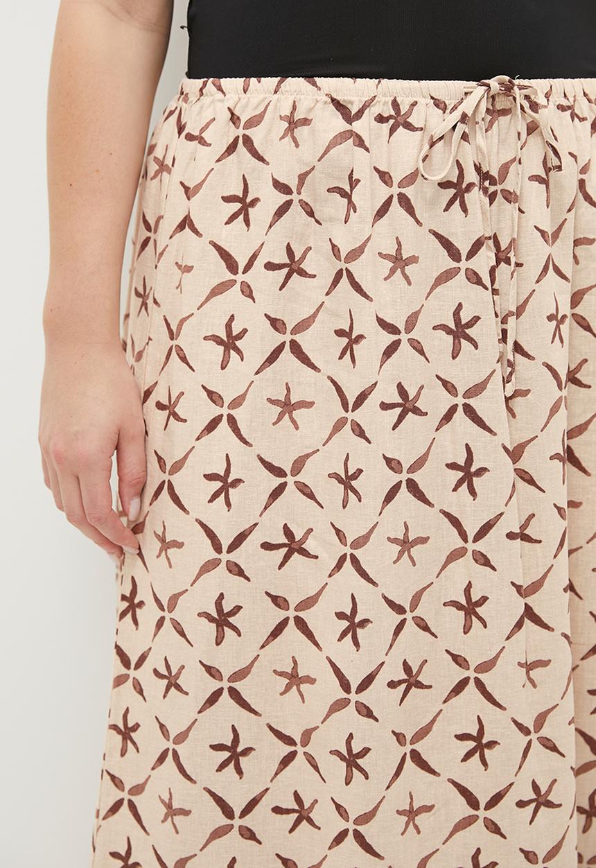 Cotton On - Plus Haven Maxi Slip Skirt - Sea Star Tile Stone