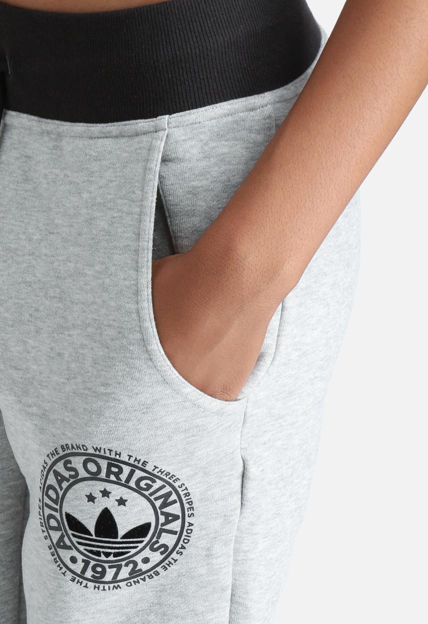 adidas Originals - Cuffed Track Pants Fleece