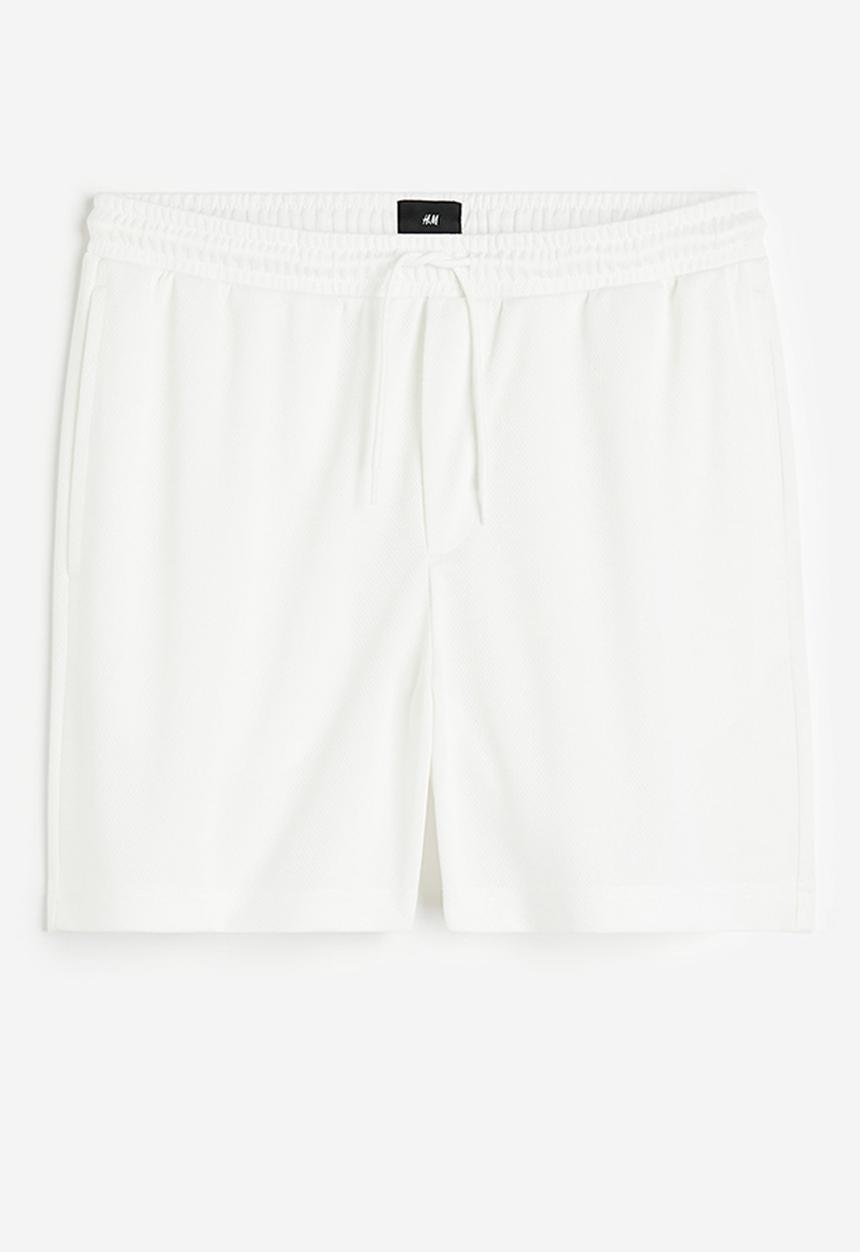 H&M - Relaxed fit mesh shorts - white