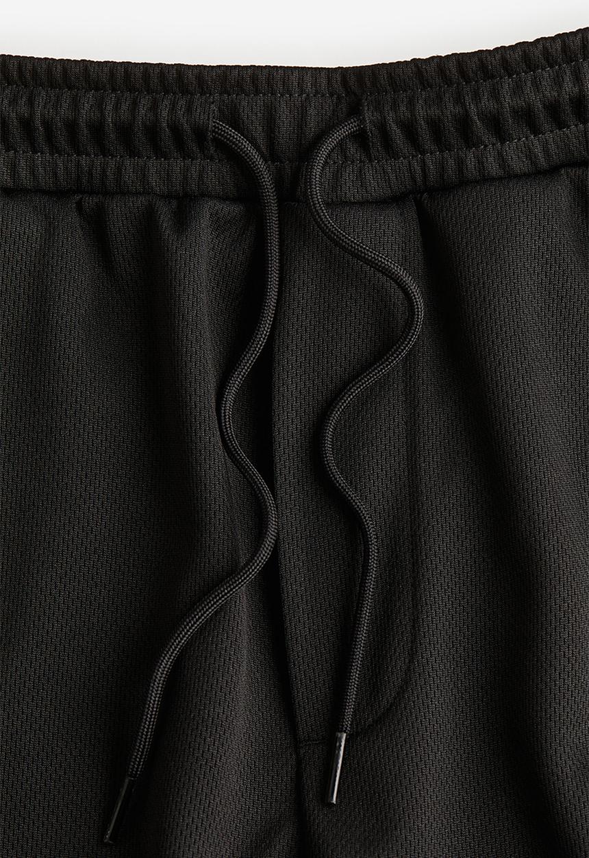 H&M - Relaxed fit mesh shorts - black