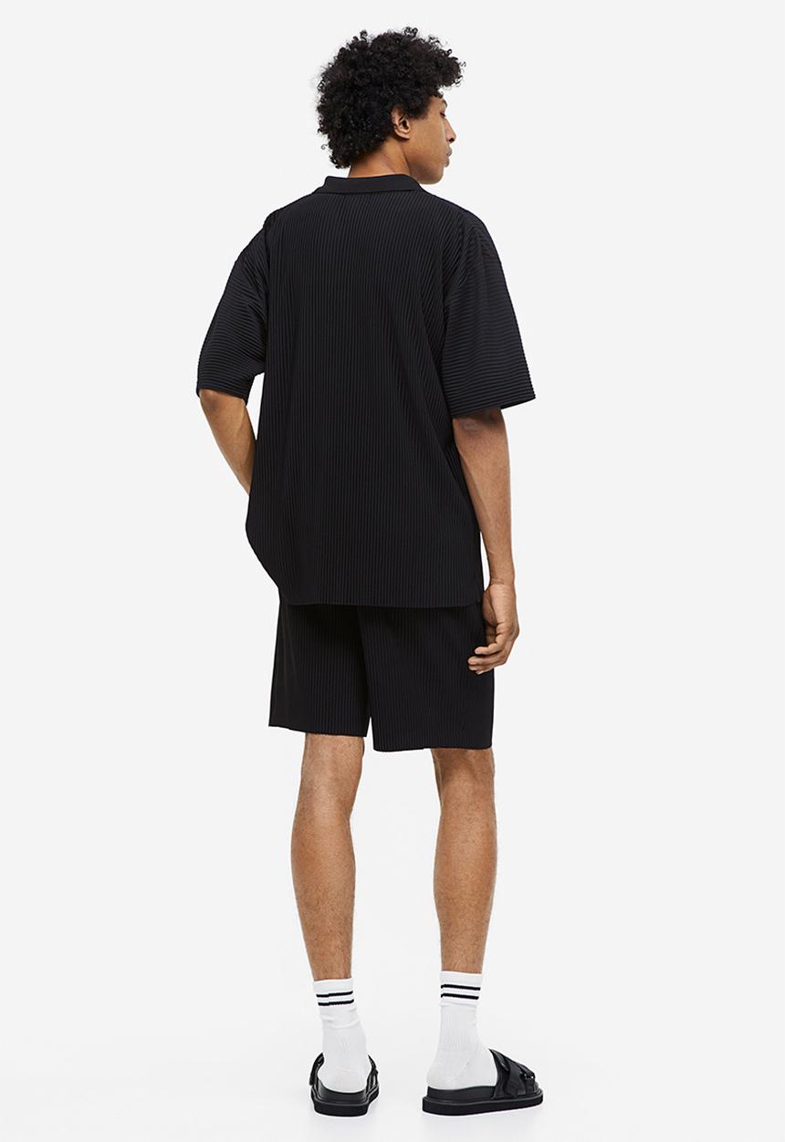 H&M - Relaxed fit pleated polo shirt - black