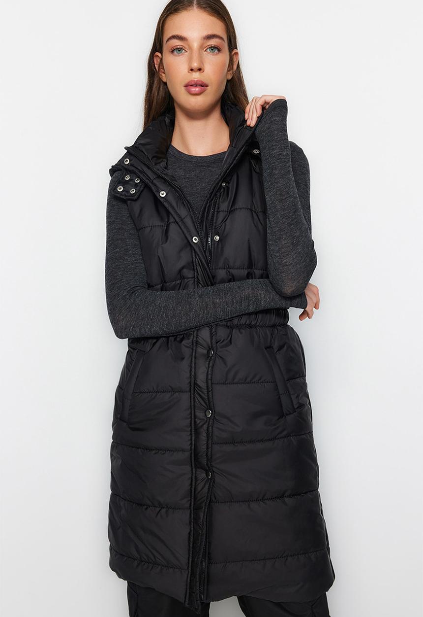 Trendyol - Puffer hooded long gillet - black