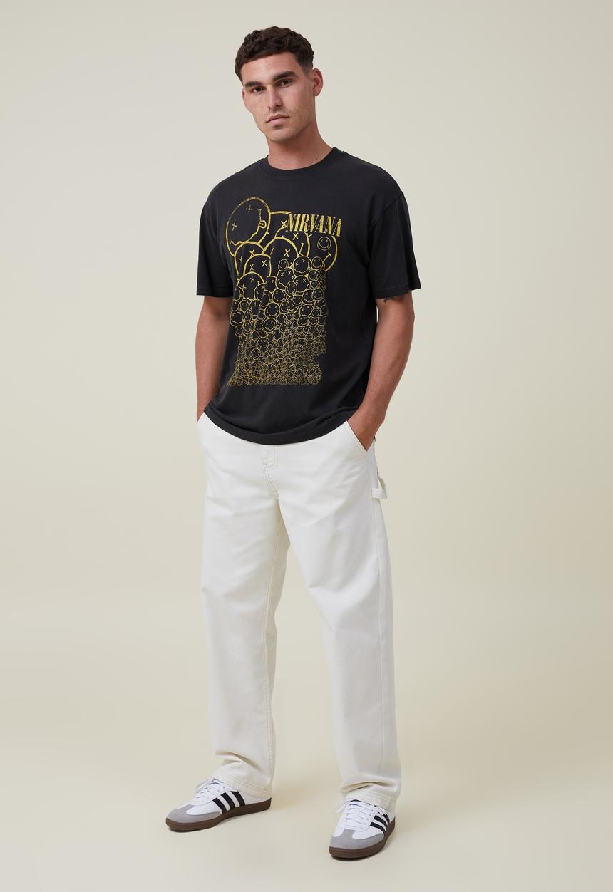 Cotton On - Premium Loose Fit Music T-Shirt- Washed Black/Nirvana