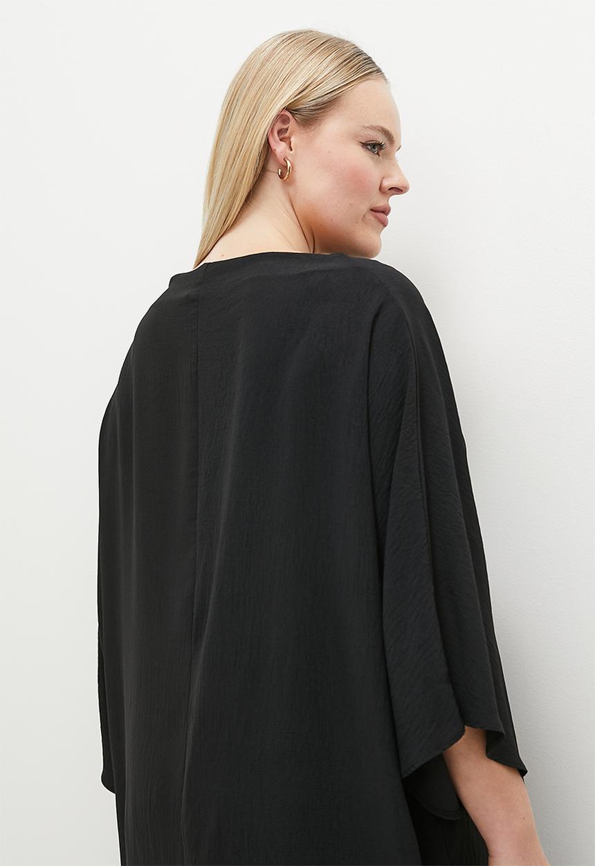 Superbalist - Exaggerated drape shell - black