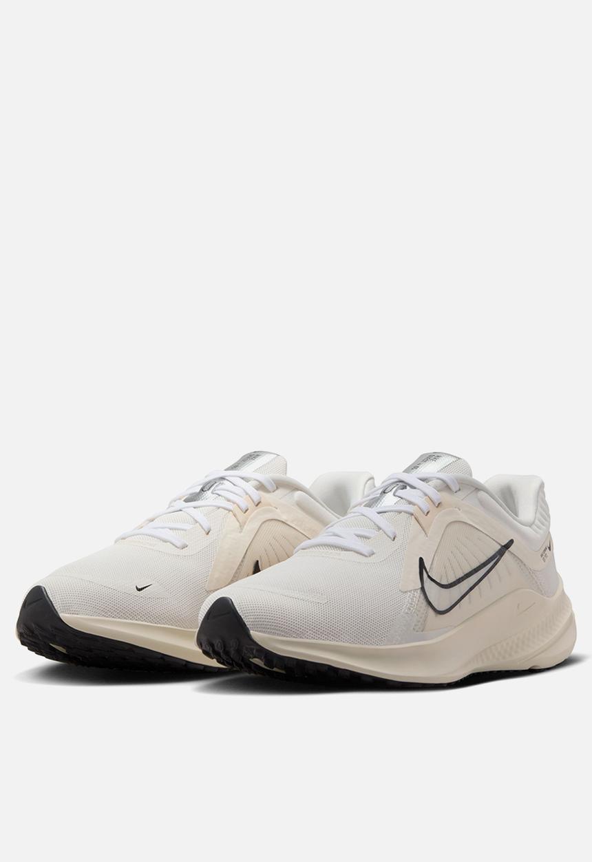 Nike - Quest 5
