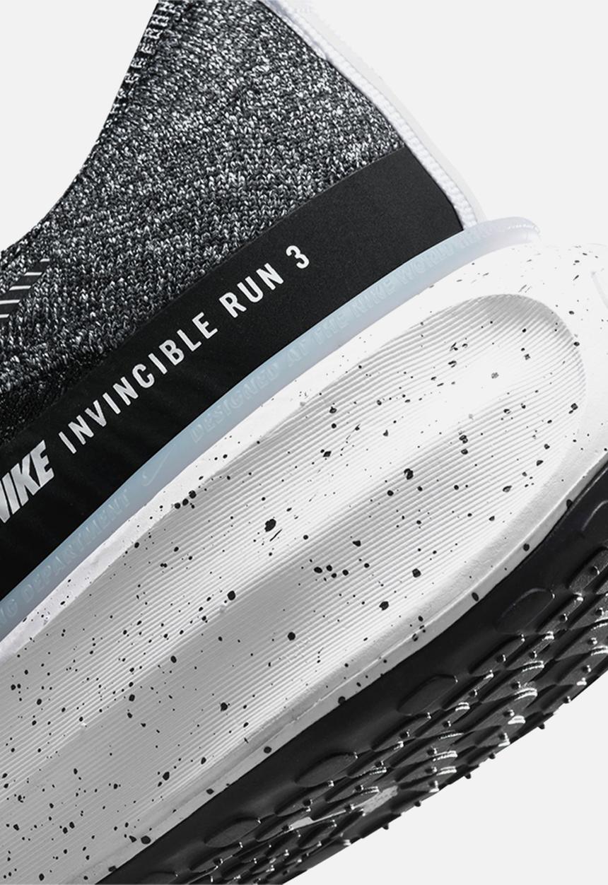 Nike - Invincible 3