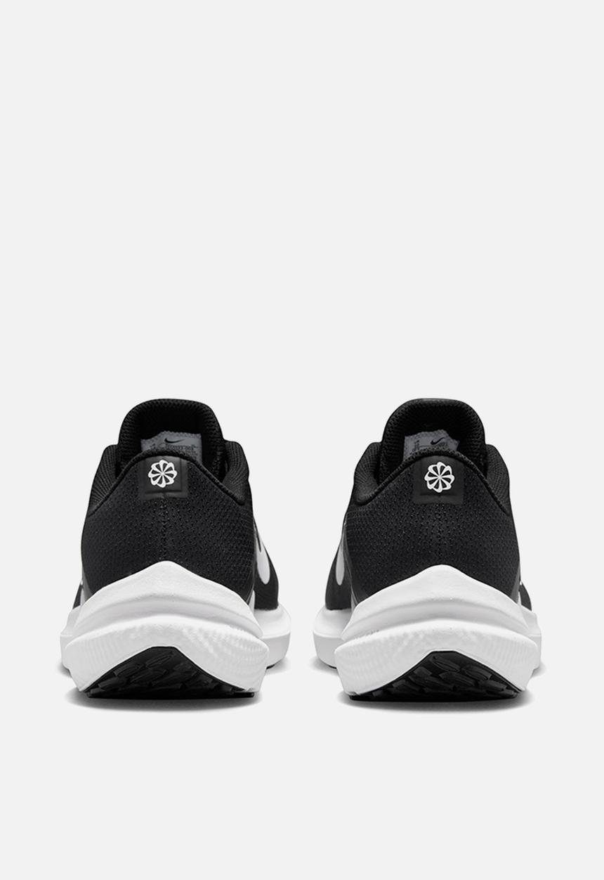 Nike - Winflo 10
