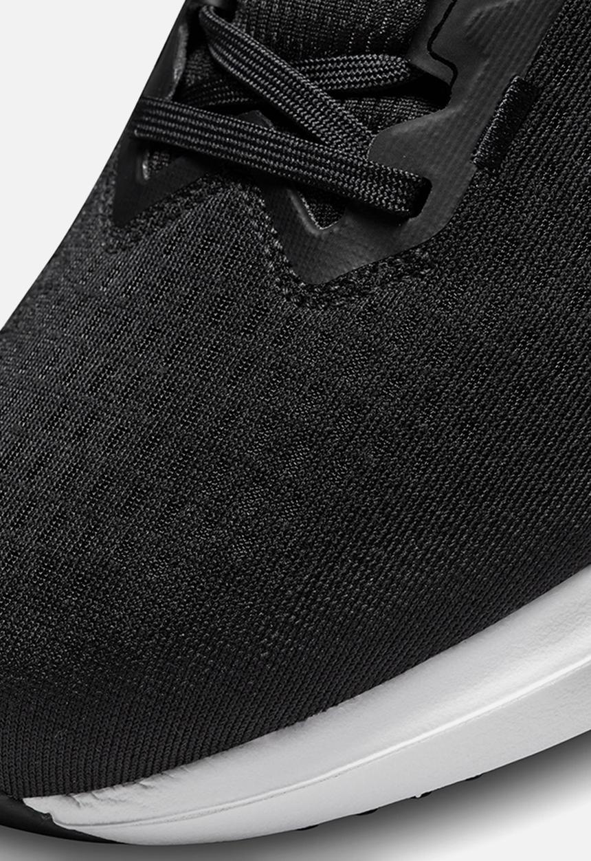 Nike - Winflo 10