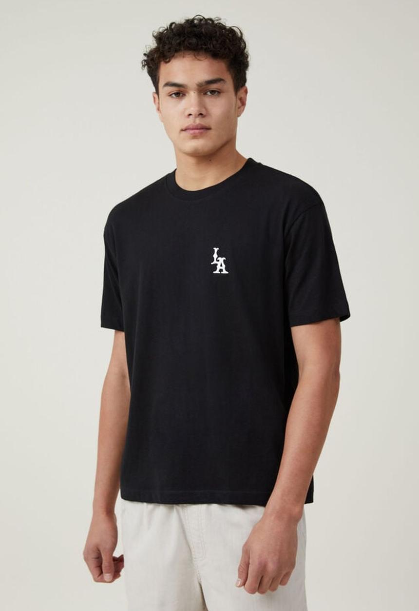 Cotton On - Loose fit graphic t-shirt - black / la monogram 