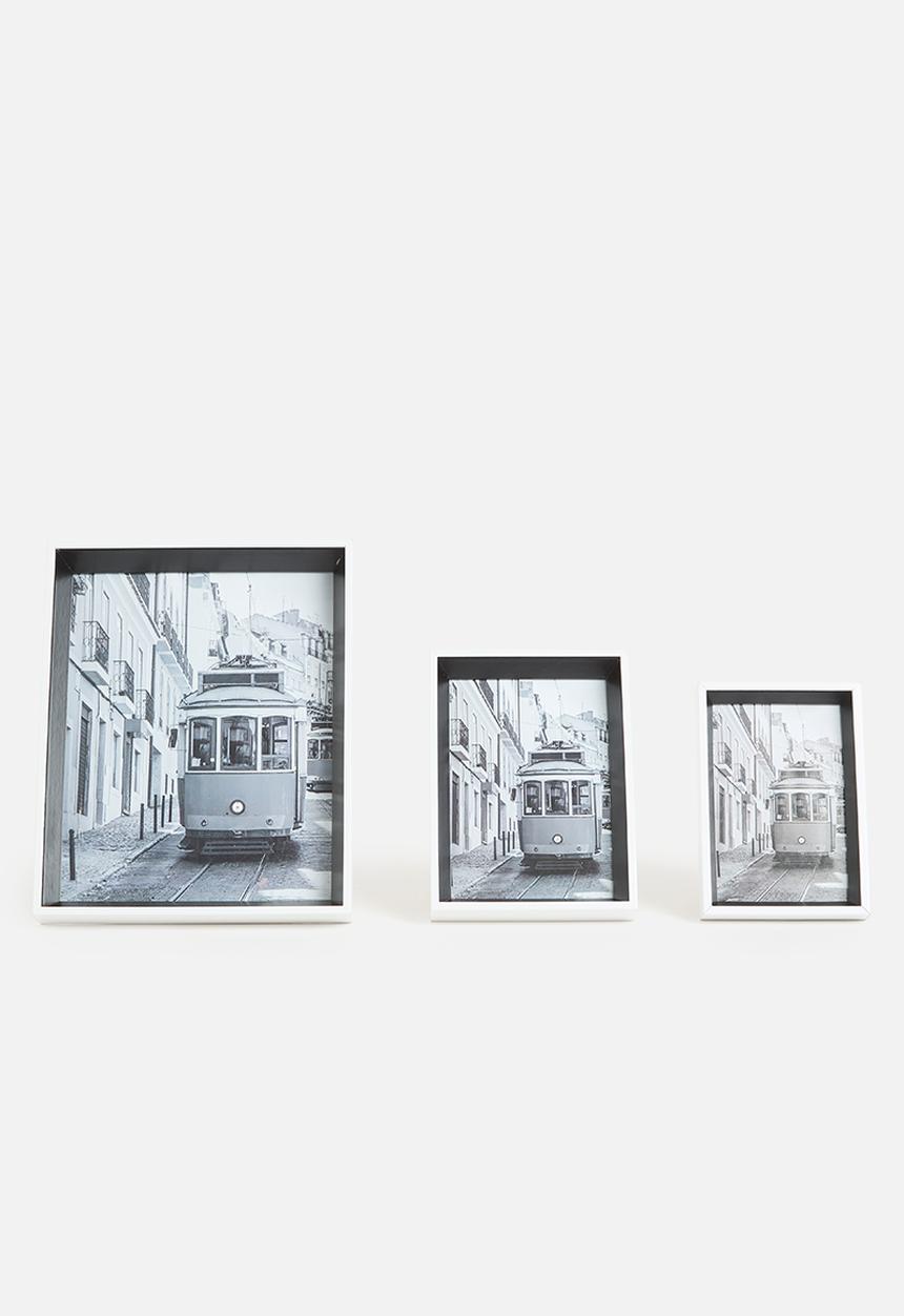 H&S - Set of 3 photo frames - white & black
