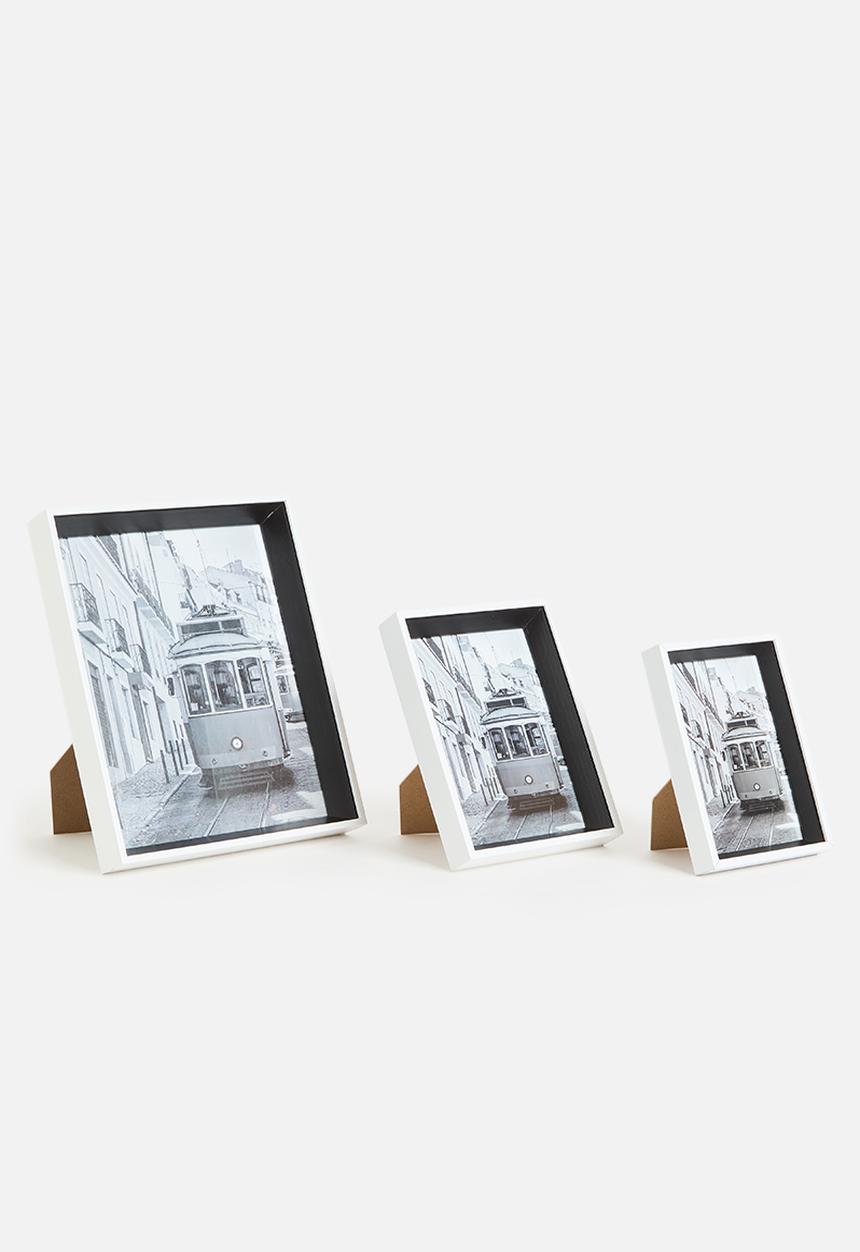 H&S - Set of 3 photo frames - white & black