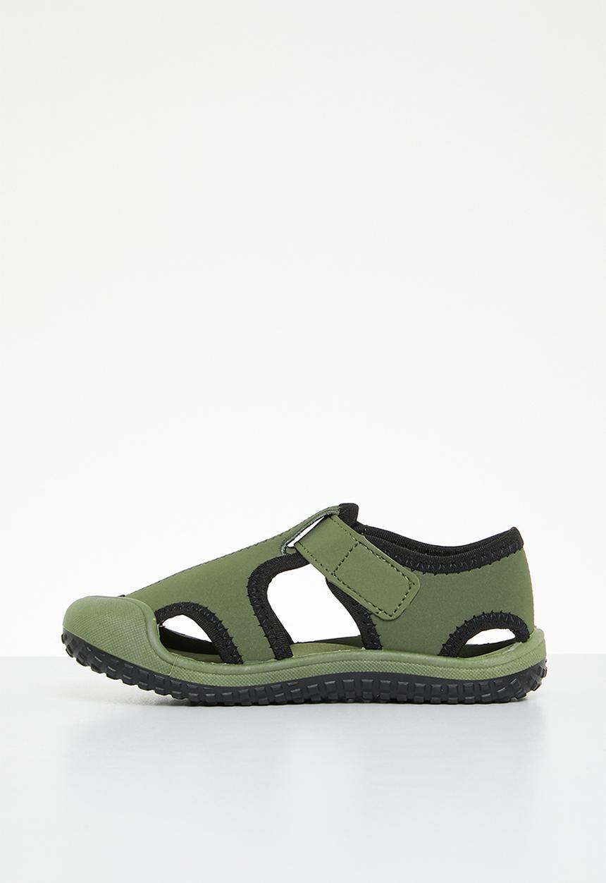 SOVIET - K singh - olive/black
