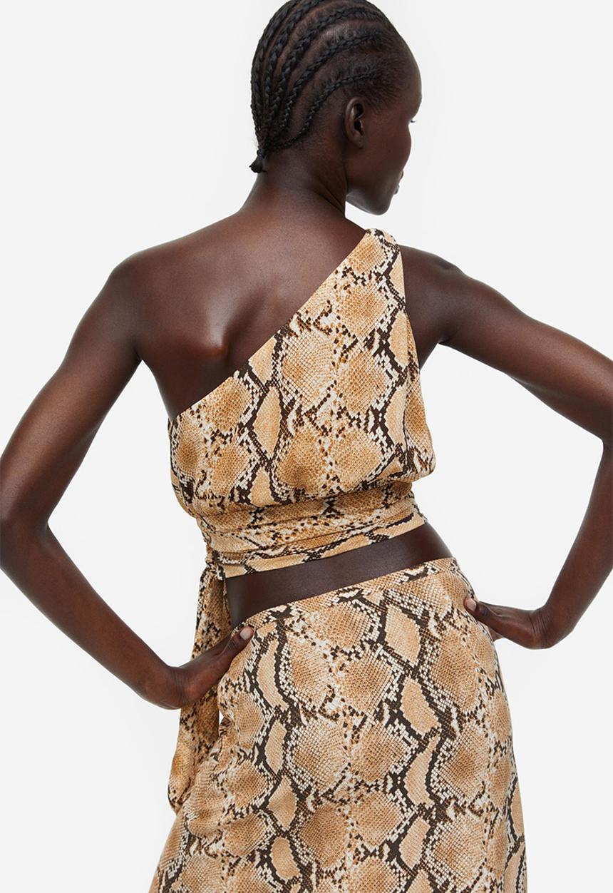 H&M - Cropped one-shoulder top - beige/snakeskin-patterned