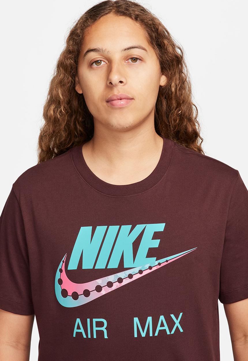 Nike - NSW Air Max am day futura tee - earth