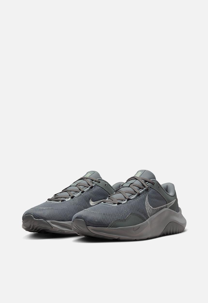 Nike - Legend Essential 3 Next Nature