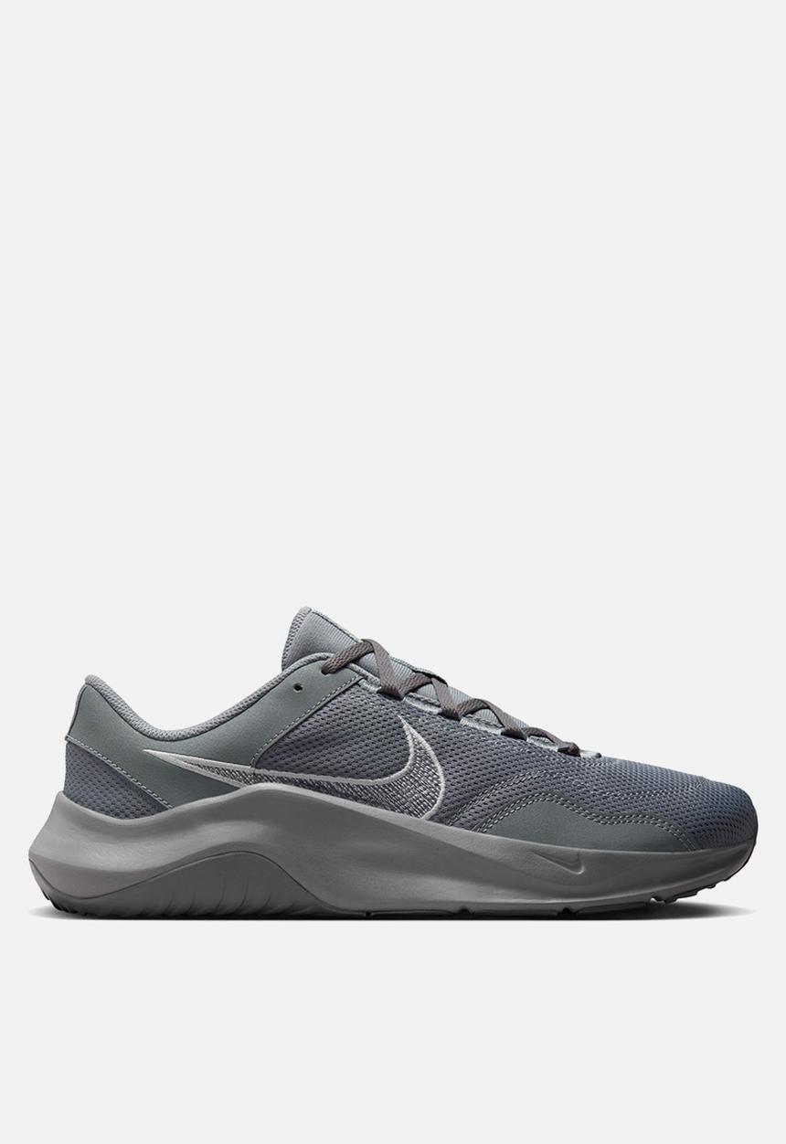 Nike - Legend Essential 3 Next Nature