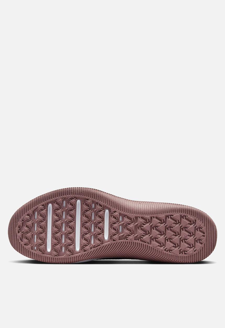 Nike - MC Trainer 2