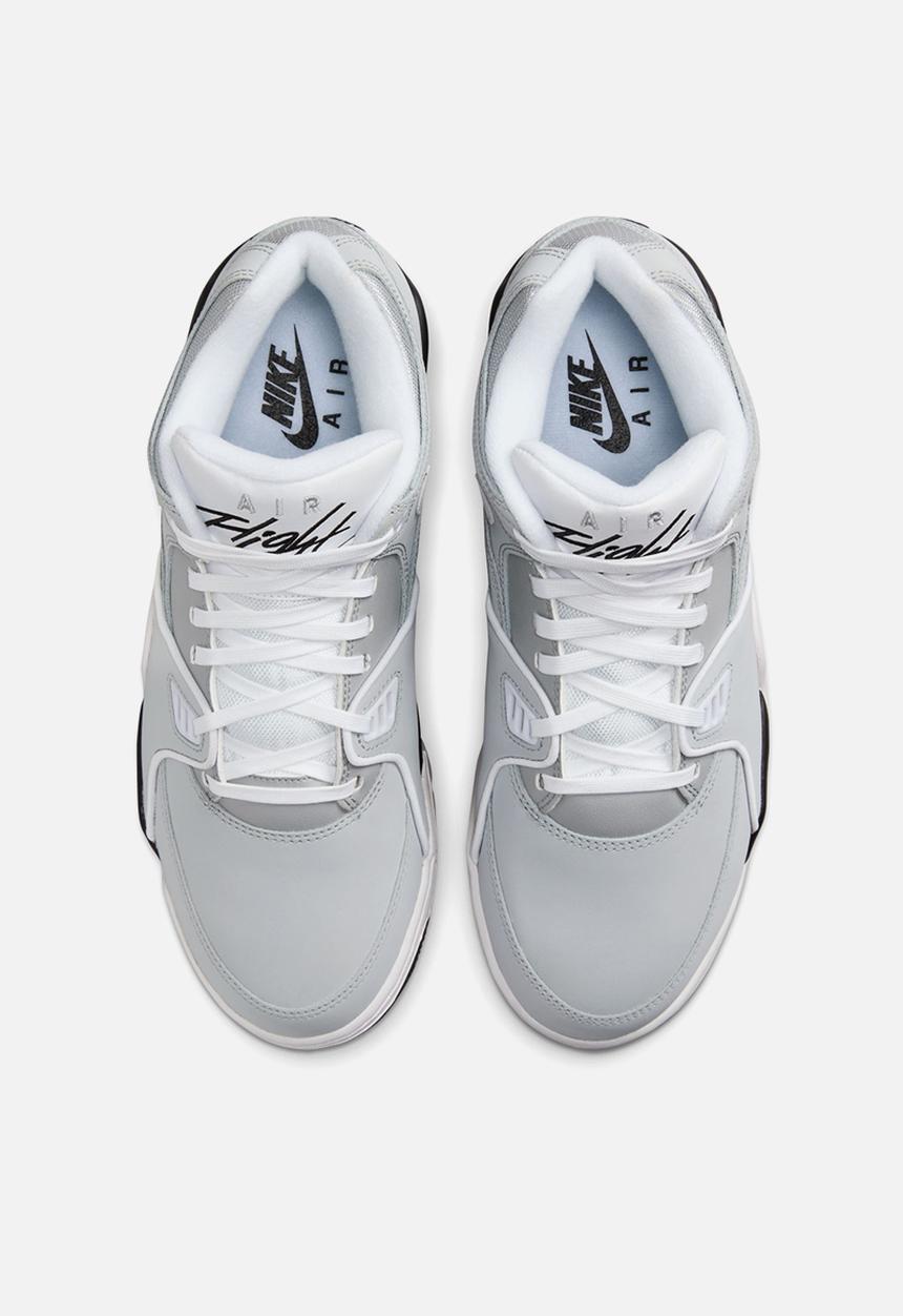 Nike - AIR FLIGHT 89