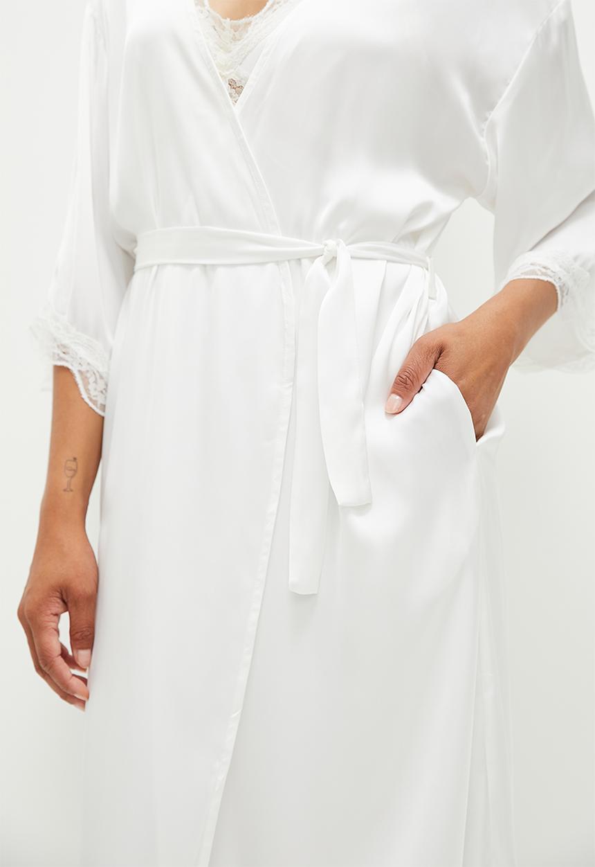 edit - Short sleeve lace insert robe -  milk