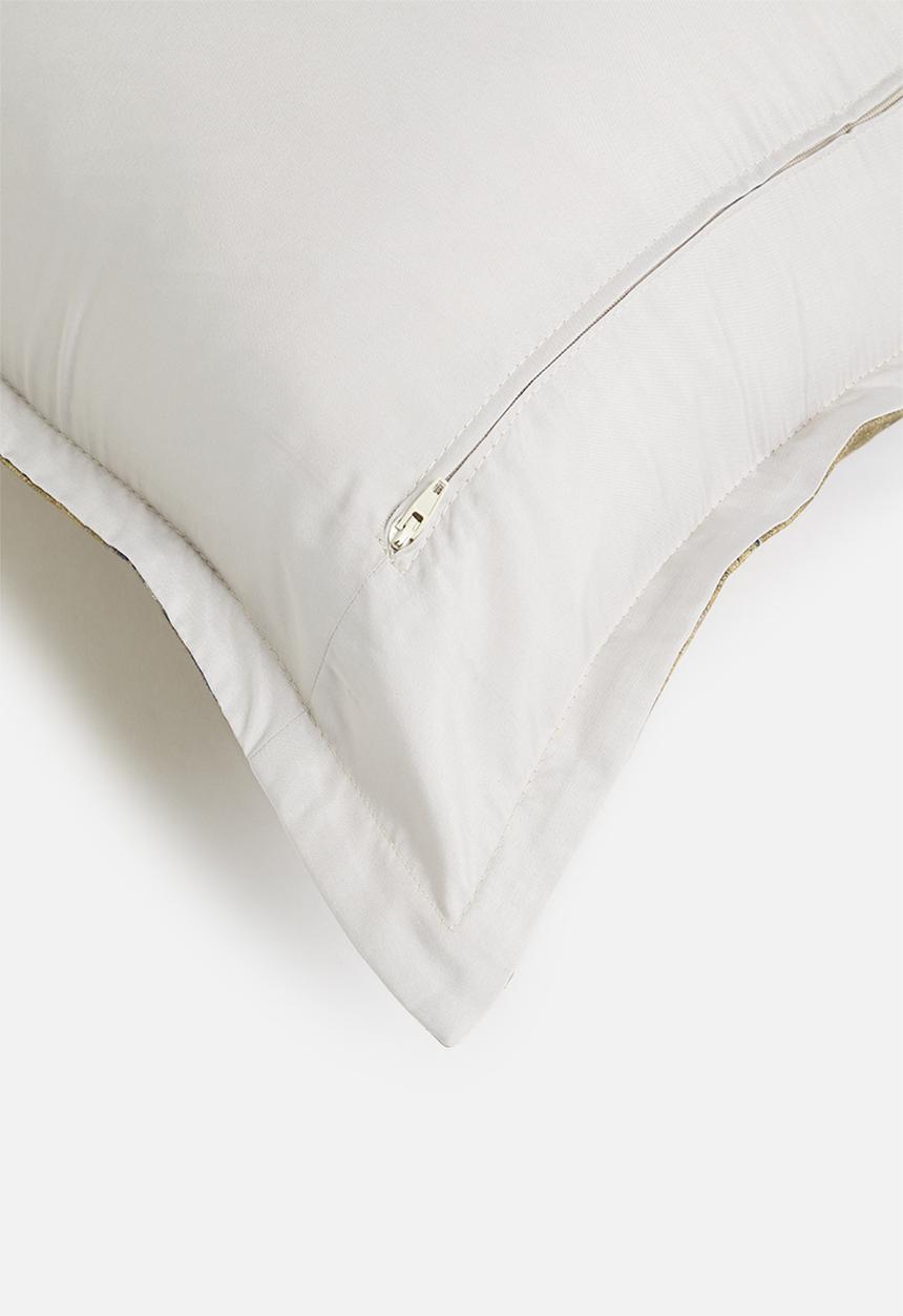 Grey Gardens - Moremi cushion cover - mustard
