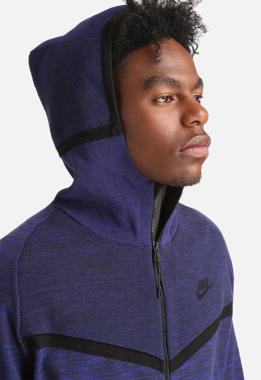 Nike - Tech Knit Windrunner