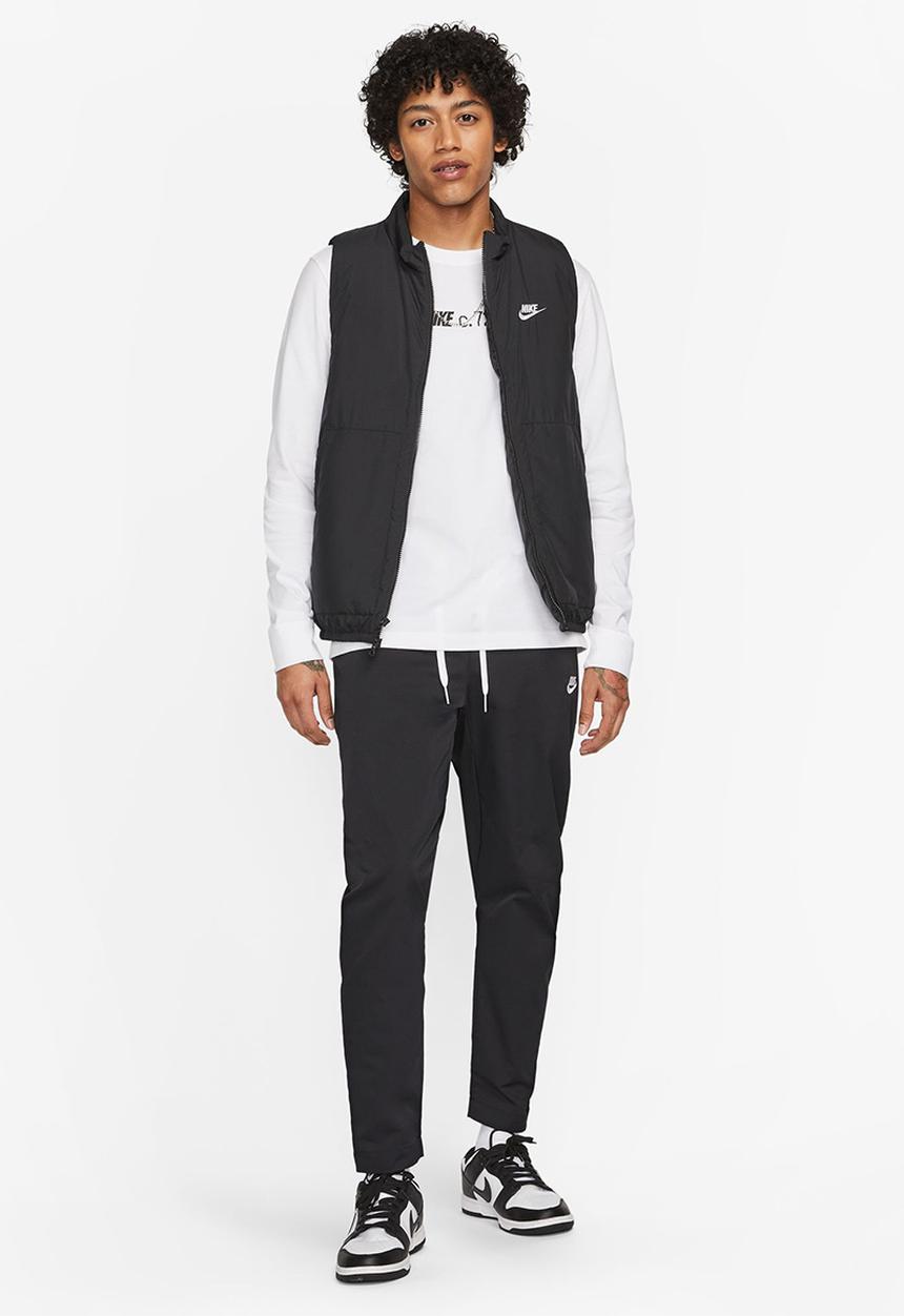 Nike - Club woven tapered leg  pants - black/white