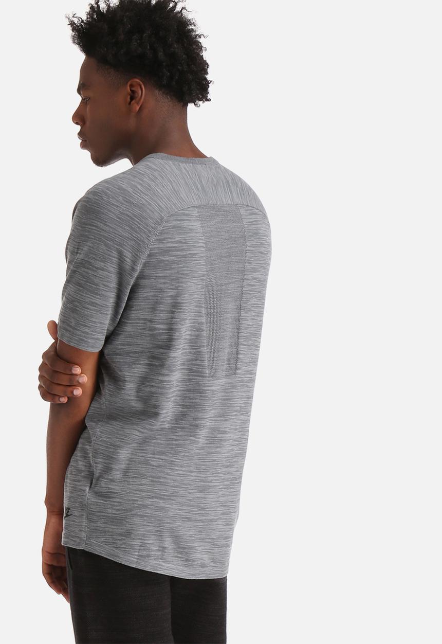 Nike - Tech Knit Pocket Tee