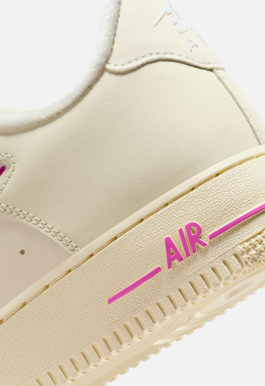 Nike - Wmns air force 1 '07 se