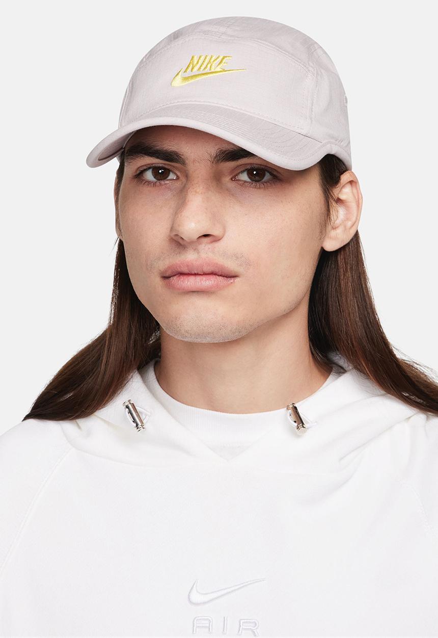 Nike - Nike Fly
