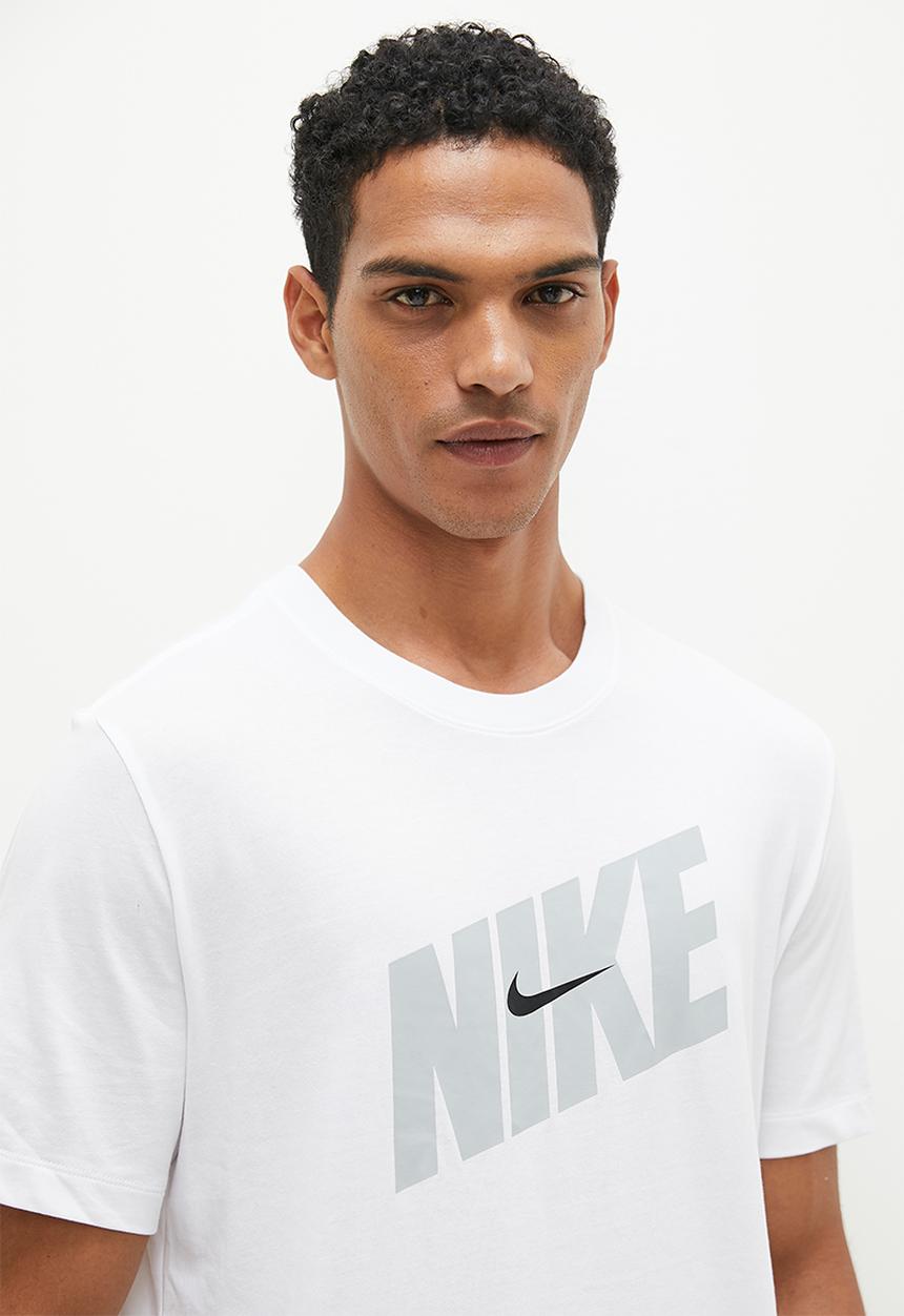 Nike - Dri-FIT Fitness hbr novelty t-shit - white