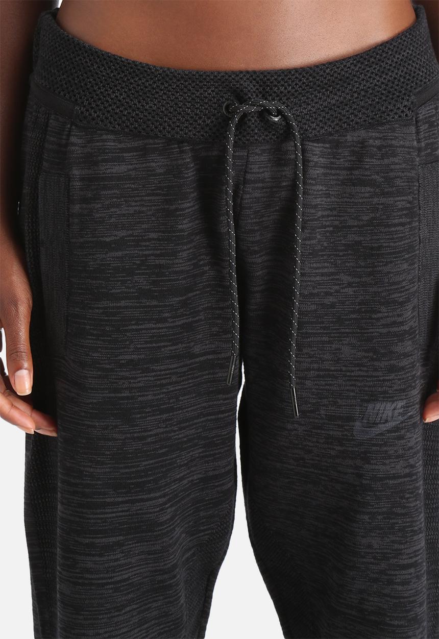 Nike - Tech Knit Track Pant