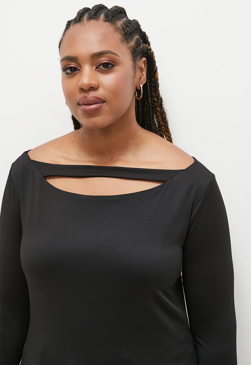 edit - Off the shoulder tee -  black 