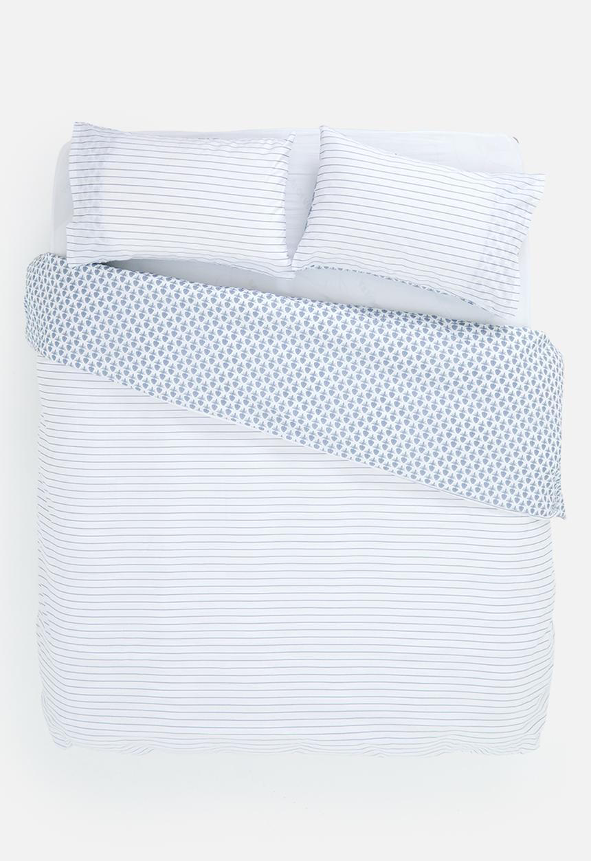 Sixth Floor - Motif Cotton Blend Reversible Duvet Set - blue