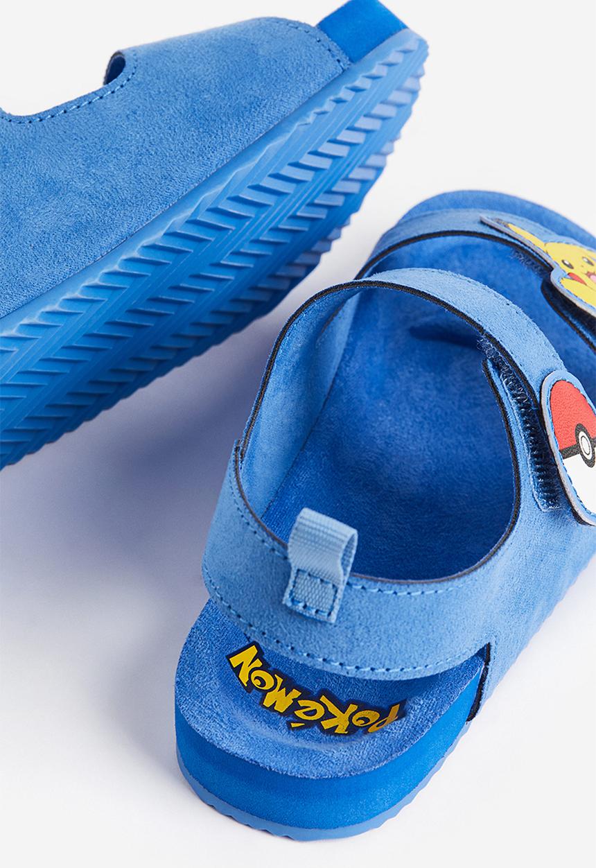H&M - Motif-detail sandals - blue pokémon