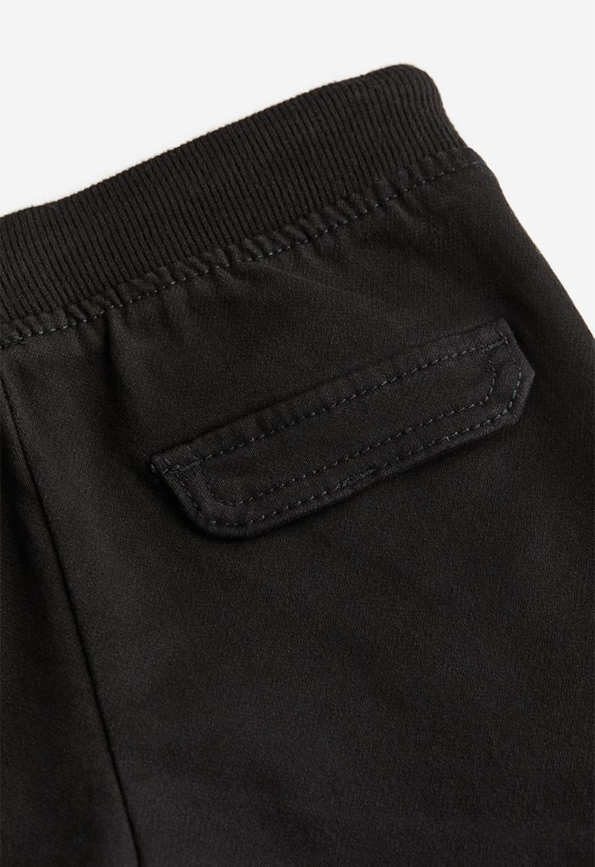 H&M - Slim fit cargo trousers - black