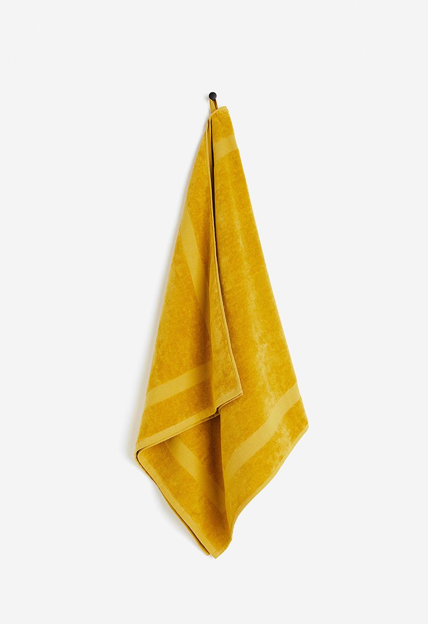 H&M - Velour bath towel - yellow