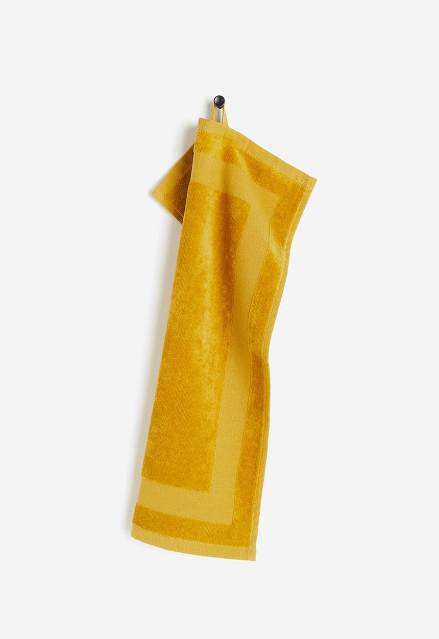 H&M - Velour guest towel - yellow