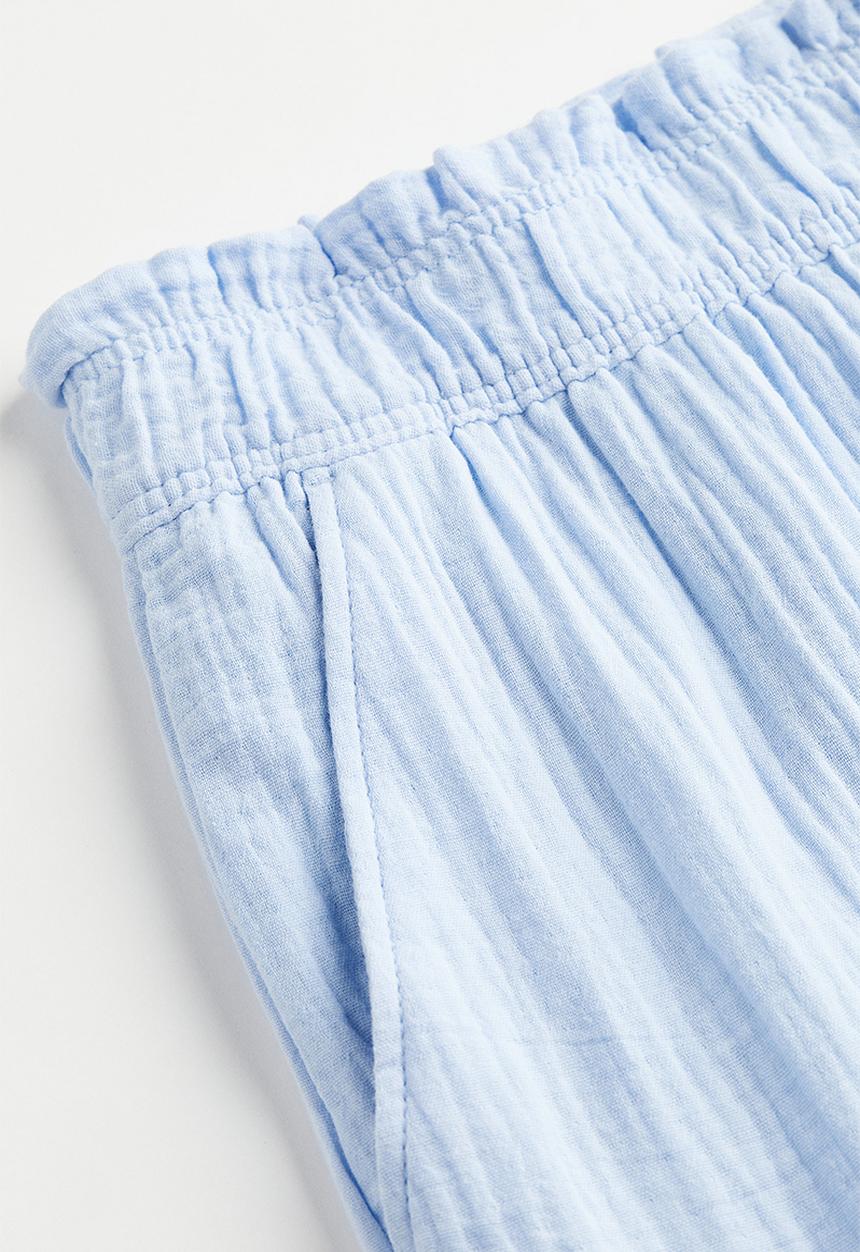 H&M - Crinkled cotton shorts - light blue