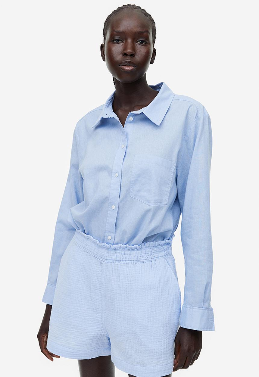 H&M - Crinkled cotton shorts - light blue
